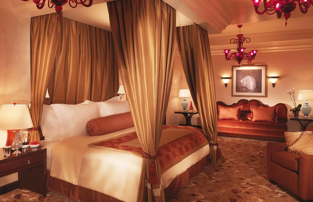 Atlantis, The Palm-1