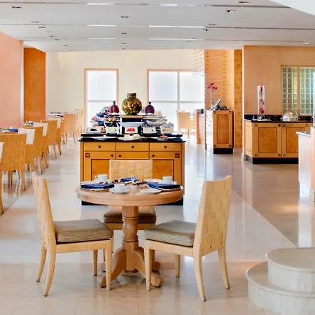 Dusit Thani Dubai-3