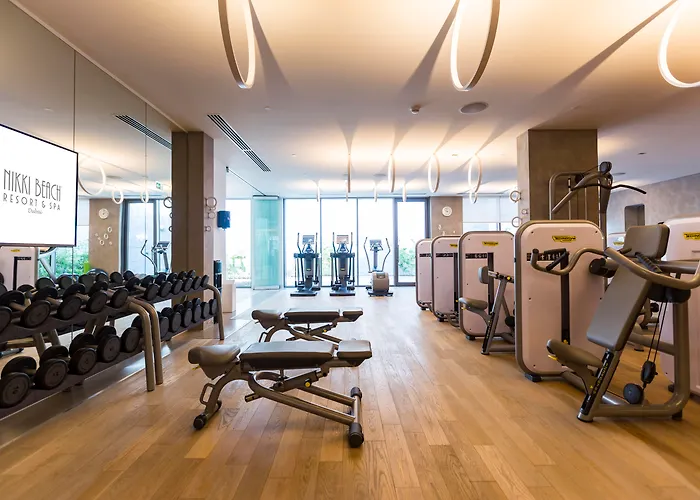 Hotel con tenis: Nikki Beach Resort & Spa Dubai